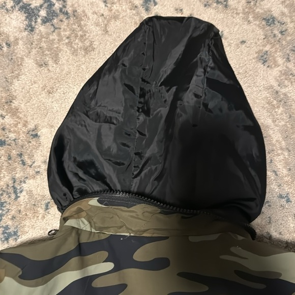 Men camouflage, lightweight jacket size Small - Picture 4 of 5